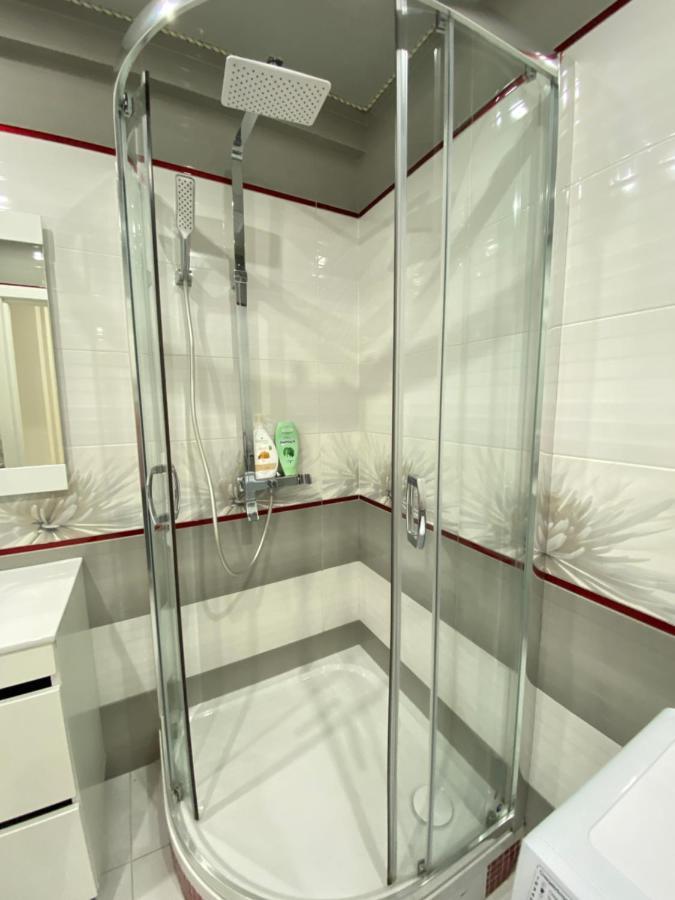 Two Bedroom Large Apartment In Kischinau Exterior foto
